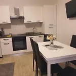 Appartamento Klara Posedarje
