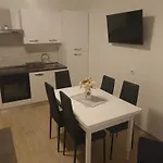 Klara *