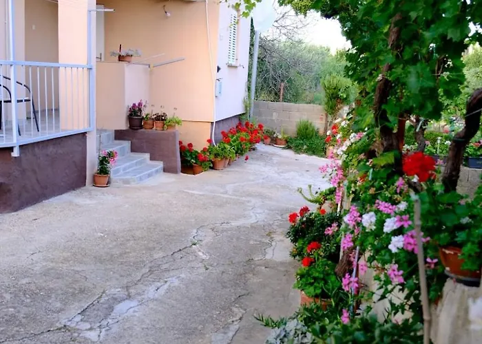 Klara Apartament Posedarje