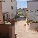 Klara * بوسيدارجي