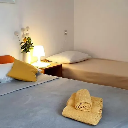 Apartment Klara Posedarje